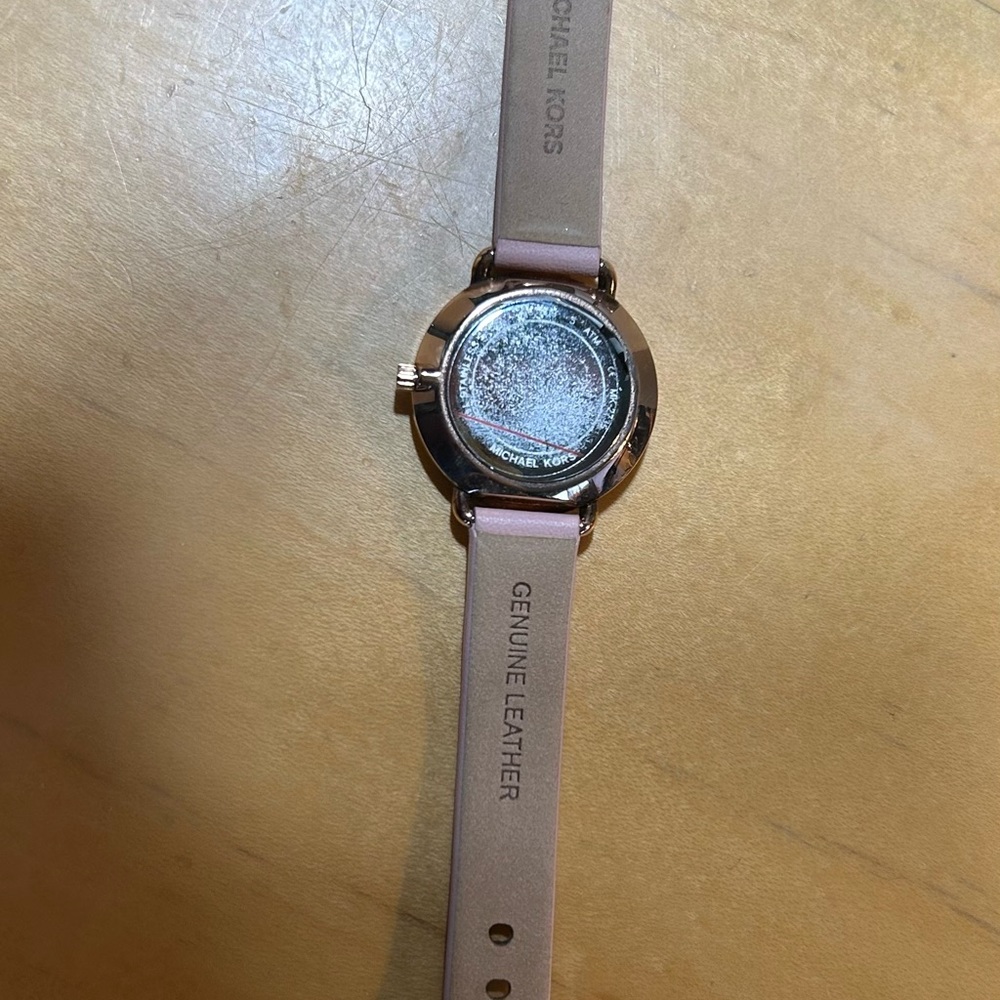 MK Watch - Picture 3 of 5